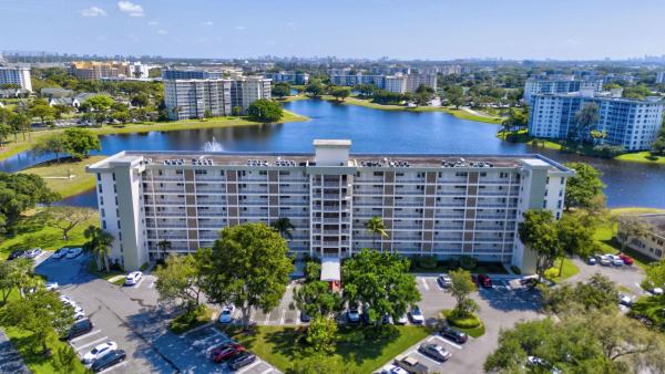 Palm-Aire Country Club 4, 3091 N Course Dr #710, Pompano Beach, Florida 33069, image 1