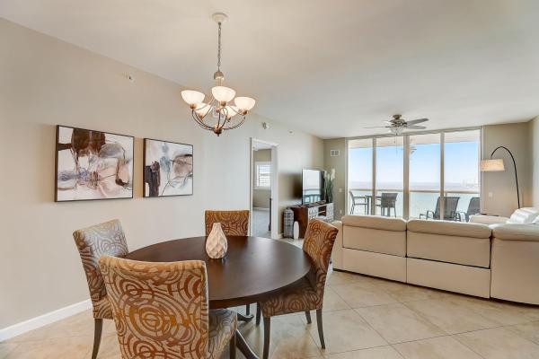 Marina Grande Club & Residences, 2650 Lake Shore Dr #804, Riviera Beach, Florida 33404, image 2