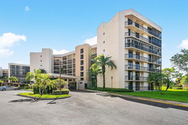 Valencia At The Fountains Of Palm Beach, 5279 Fountains Dr #405, Lake Worth Beach, Florida 33467, image 1