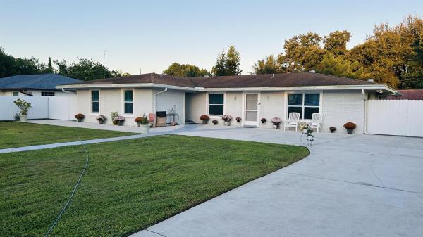 Laura Lane, 2084 Laura Ln, West Palm Beach, Florida 33415, image 1