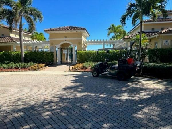 1110 Lake Shore Dr #103, West Palm Beach, Florida 33403, image 1