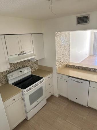 1110 Lake Shore Dr #103, West Palm Beach, Florida 33403, image 1