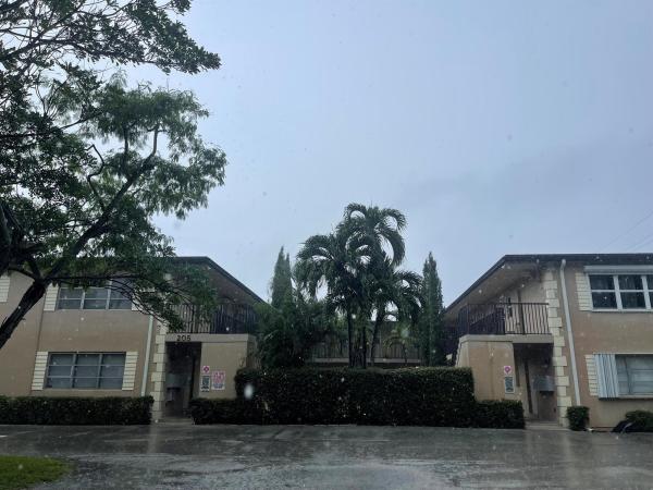 Millicent, 205 NE 3rd St #105, Boynton Beach, Florida 33435, image 1