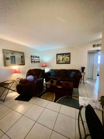 Millicent, 205 NE 3rd St #106, Boynton Beach, Florida 33435, image 2