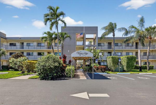 Watersedge At Lakes Of Delray, 5550 Witney Dr #101, Delray Beach, Florida 33484, image 1