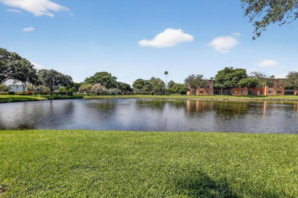 Watersedge At Lakes Of Delray, 5550 Witney Dr #101, Delray Beach, Florida 33484, image 1