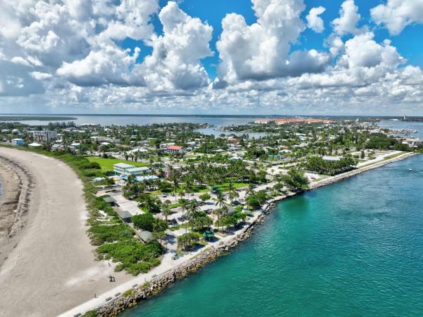 Surfside, 1927 Cypress Ave, Fort Pierce, Florida 34949, image 3