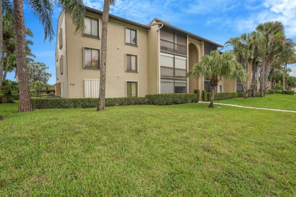Pine Ridge North 3, 708 Sunny Pine Way B-3 #B-3, Greenacres, Florida 33415, image 1