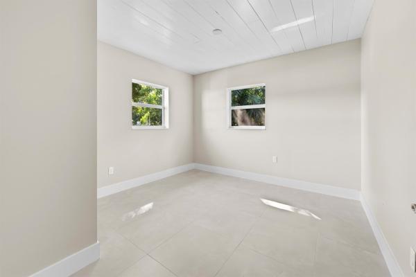 Westwood Manor, 1915 S 33rd St, Fort Pierce, Florida 34947, image 1