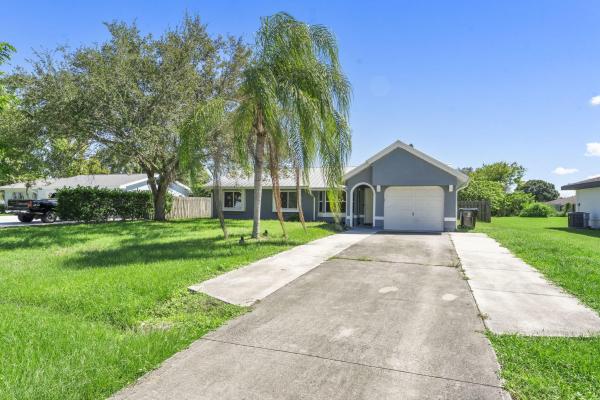 Sandhill Crossing, 1974 SE Tiffany Ave #B, Port St. Lucie, Florida 34952, image 1