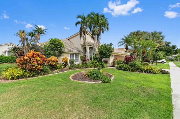 Lakeridge Falls, 7351 Sterling Falls Ln, Boynton Beach, Florida 33437, image 1