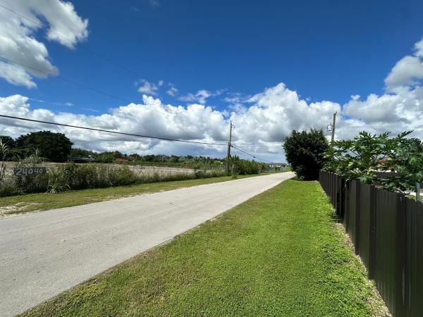 Unincorporated Dade County, Florida 33031, image 1