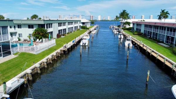 120 Wettaw Ln #210, North Palm Beach, Florida 33408, image 1