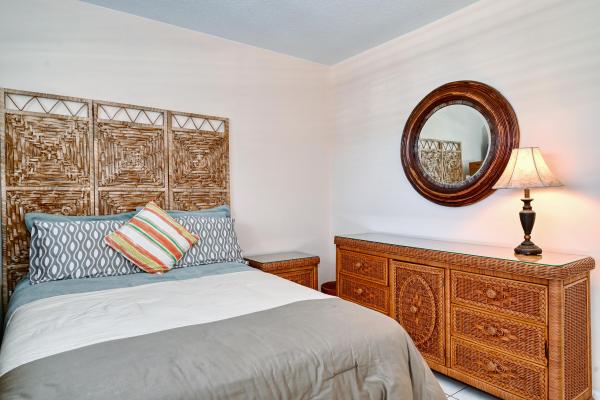 Windsor Park South, 120 Wettaw Ln #210, North Palm Beach, Florida 33408, image 3
