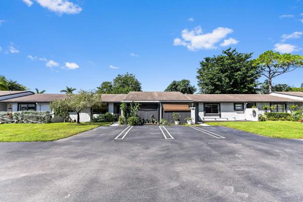 Indian Trail Villas, 81 Westecunk Dr, Royal Palm Beach, Florida 33411, image 1