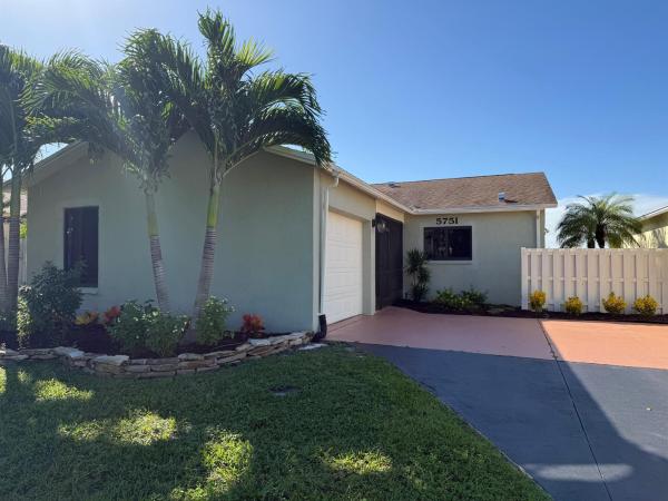 Mirror Lakes, 5751 Mirror Lakes Blvd, Boynton Beach, Florida 33472, image 1