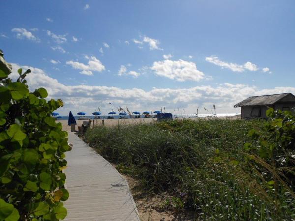 Phoenix Towers, 2800 N Ocean Dr #B-4c, Riviera Beach, Florida 33404, image 1