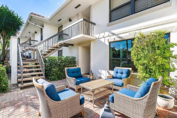 Hibiscus, 10103 Quail Covey Rd, Boynton Beach, Florida 33436, image 2
