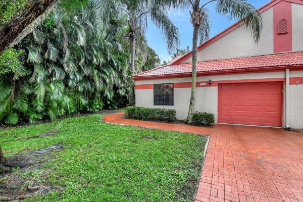 The Lexington Club, 7512 Lexington Club Blvd #A, Delray Beach, Florida 33446, image 1