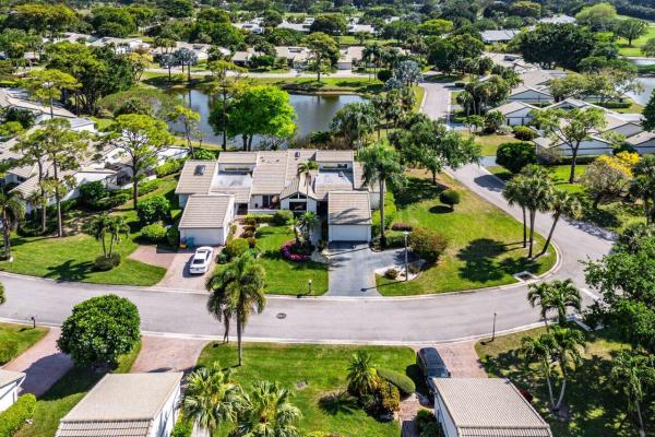 80 Cambridge Ln, Boynton Beach, Florida 33436, image 2