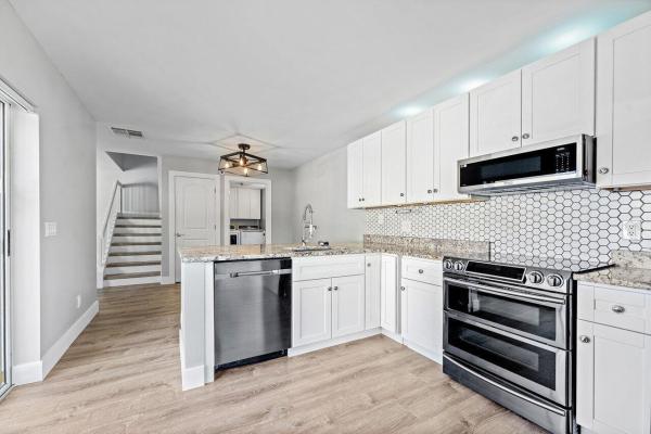 Wellesley At Lake Clarke Shores, 8132 Sedgewick Ct #32a, Lake Clarke Shores, Florida 33406, image 1