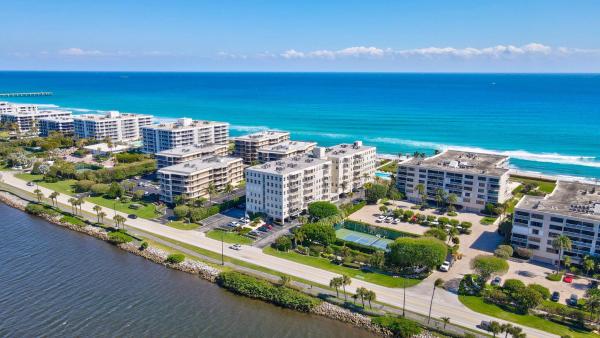 La Renaissance, 3230 S Ocean Blvd #D607, Palm Beach, Florida 33480, image 1