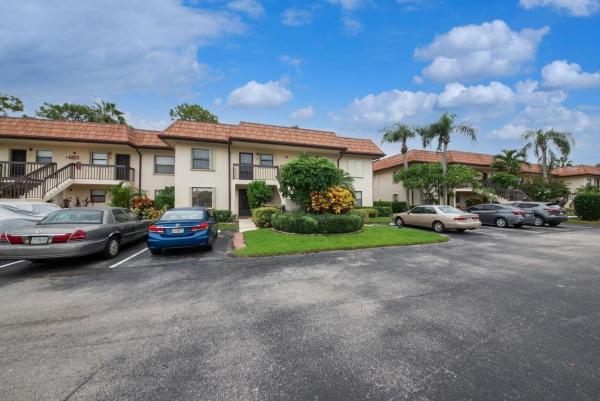 7118 Golf Colony Ct #105, Lake Worth, Florida 33467, image 1