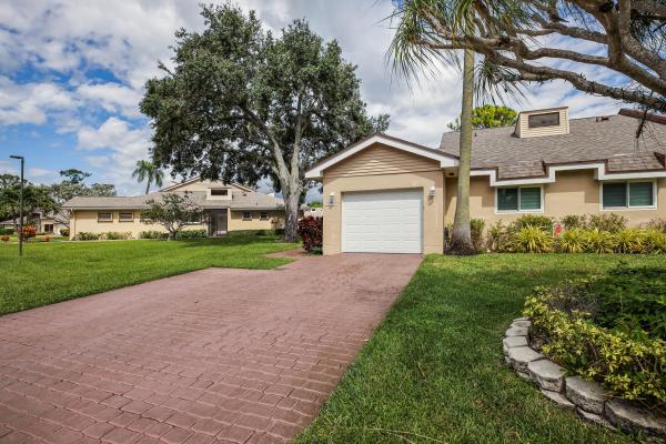 Marseilles Court At The Fountains Country Club, 6827 Fountains Cir, Lake Worth, Florida 33467, image 1