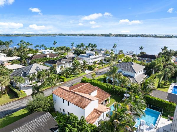 Santa Lucia, 136 Santa Lucia Dr, West Palm Beach, Florida 33405, image 2