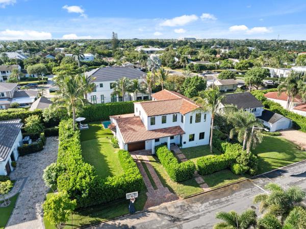 Santa Lucia, 136 Santa Lucia Dr, West Palm Beach, Florida 33405, image 3