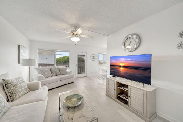 Rexford At Century Village, 4039 Rexford C, Boca Raton, Florida 33434, image 2