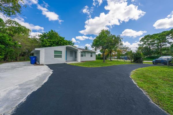 Melrose Park, 150 Kentucky Ave, Fort Lauderdale, Florida 33312, image 1