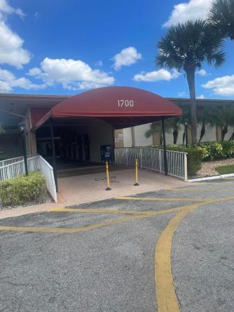 130 Lake Dora Dr, West Palm Beach, Florida 33411, image 1