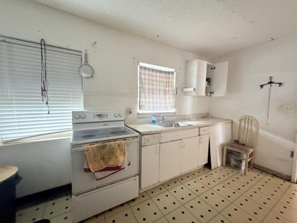 Edgartown, 602 Cedar Pl, Fort Pierce, Florida 34950, image 2