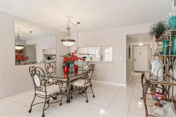 7698 Tahiti Ln #105, Lake Worth, Florida 33467, image 1
