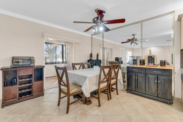 Delray Villas 3, 5755 Doris Ct, Delray Beach, Florida 33484, image 1