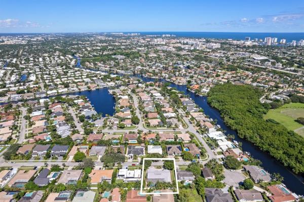Camino Lakes, 620 SW 17th St, Boca Raton, Florida 33486, image 1