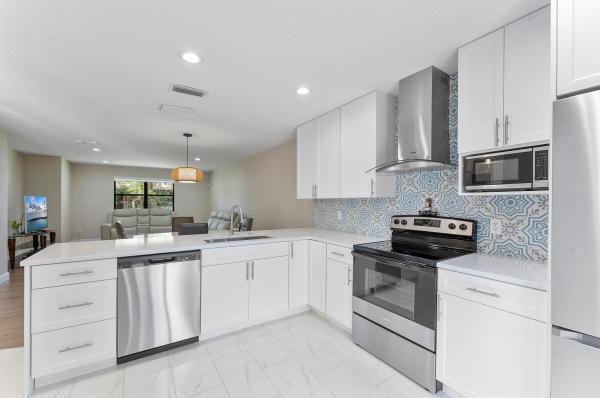 Strathmore Gate West, 319 Elmira Ct, Royal Palm Beach, Florida 33411, image 1