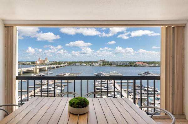 Waterview Towers, 400 N Flagler Dr #1403, West Palm Beach, Florida 33401, image 2