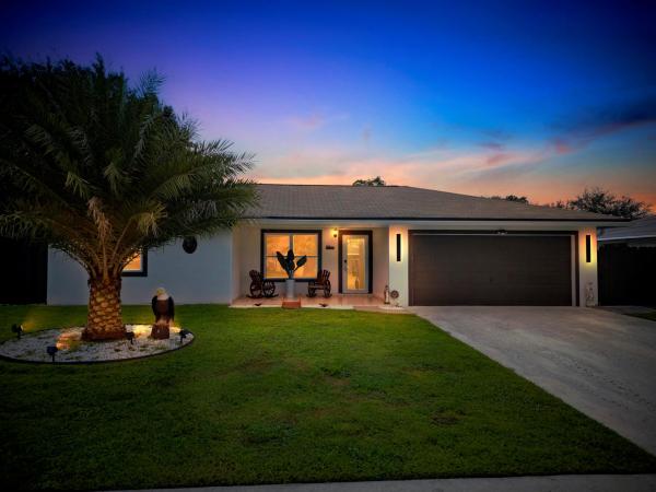 La Mancha, 128 Barcelona Dr, Royal Palm Beach, Florida 33411, image 1