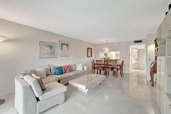 Huntington Lakes 1, 14475 Strathmore Ln #405, Delray Beach, Florida 33446, image 1