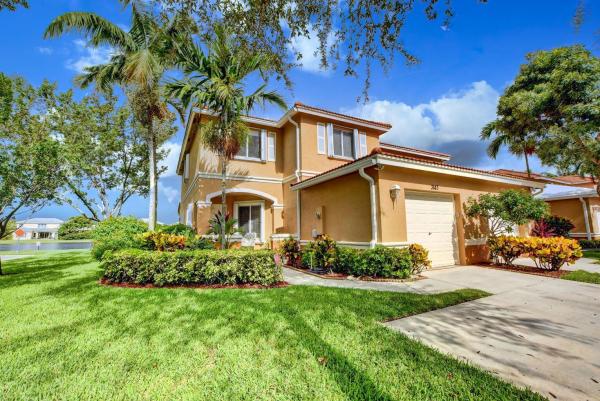 Sail Harbour At Briar Bay, 3143 Osprey Ln, West Palm Beach, Florida 33411, image 1
