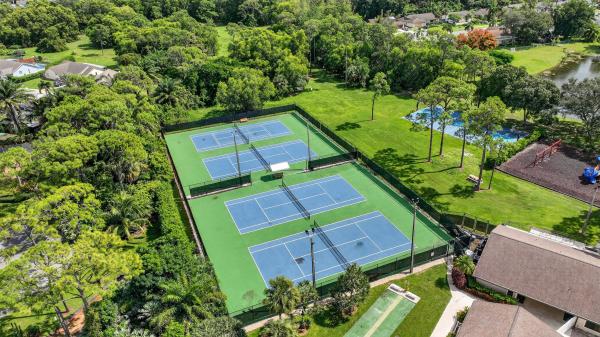 Lakes Of Lantana, 5143 Whitewood Way, Lake Worth, Florida 33467, image 2