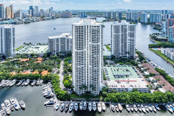 Mystic Pointe Tower 400, 3500 Mystic Pointe Dr #Ph4, Aventura, Florida 33180, image 1