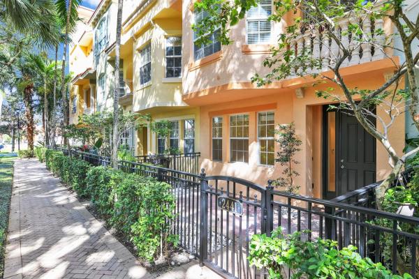 Harbour Oaks, 2441 San Pietro Cir, Palm Beach Gardens, Florida 33410, image 1