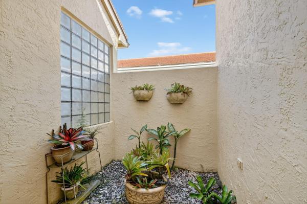 Huntington At Wycliffe, 4657 Hazleton Ln, Lake Worth, Florida 33449, image 1