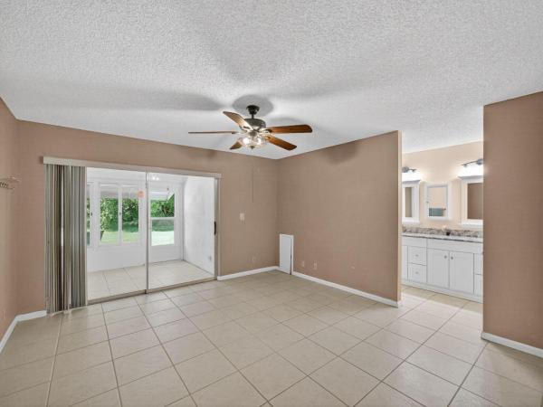 111 Lakes End Dr #B, Fort Pierce, Florida 34982, image 3