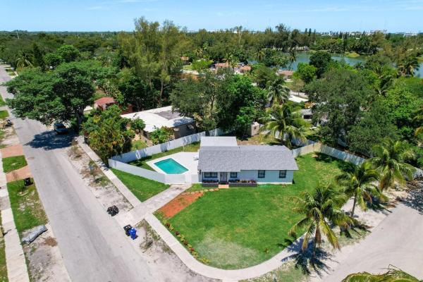 Economy Homesites, 1895 NE 154th St, North Miami Beach, Florida 33162, image 1