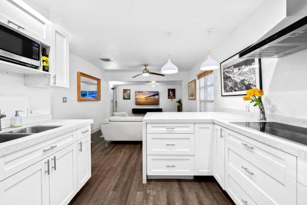 Vinik, 1140 SW 9th Ave, Fort Lauderdale, Florida 33315, image 1