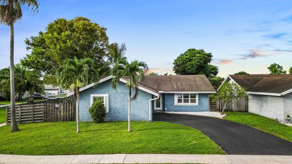 Lauderdale North Park, 7527 SW 7th St, North Lauderdale, Florida 33068, image 1